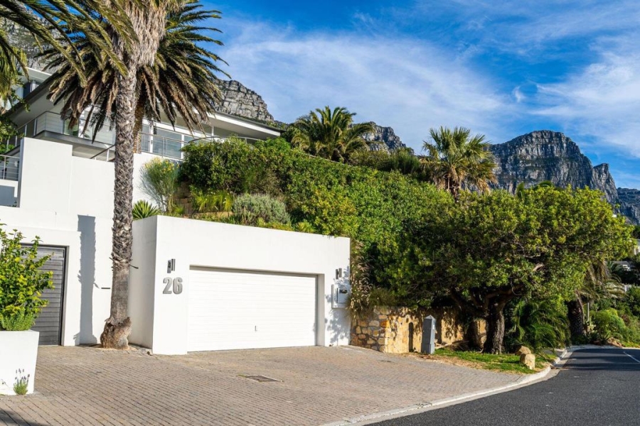 To Let 4 Bedroom Property for Rent in Camps Bay Western Cape